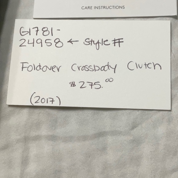 Coach crossbody with tea rose tooling, new never carried - Picture 13 of 14